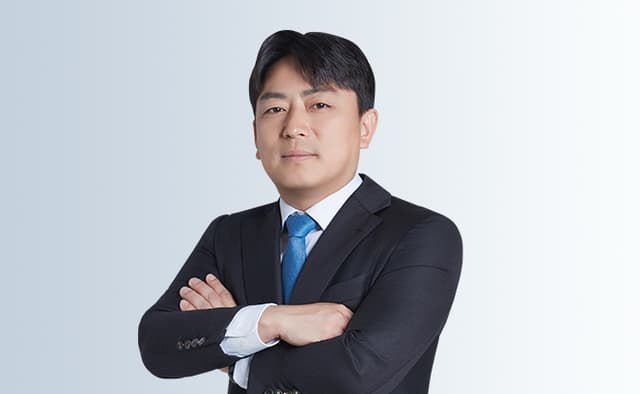 사장님의 퇴근은 없다: 가맹계약이 만든 노동의 사각지대 [현민석의 페어플레이]